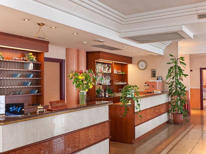 Hotel Photo 14