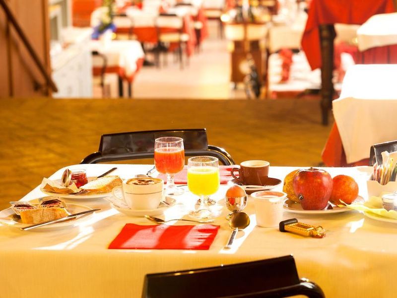 Hotel Photo 16