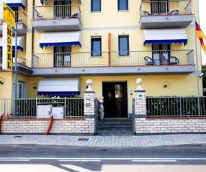 Hotel Fortunella Lido Di Camaiore Italy