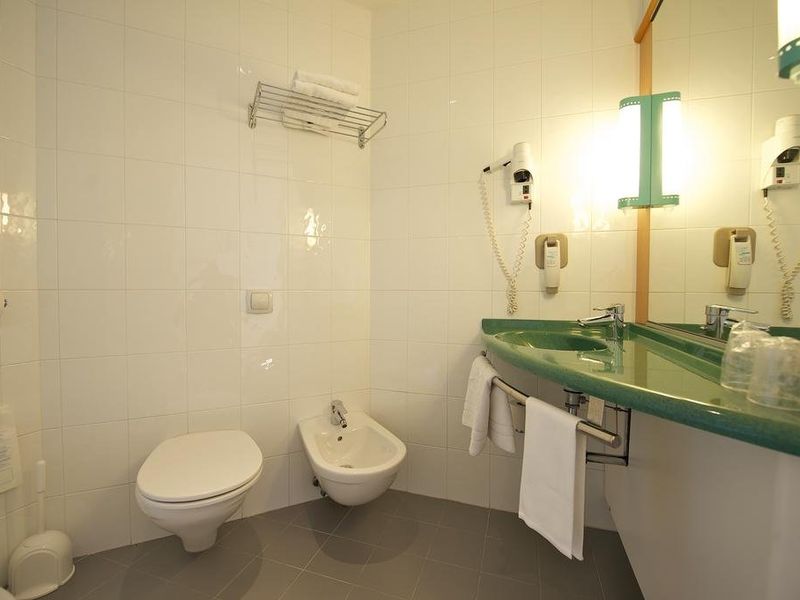 Hotel Photo 12