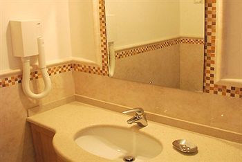 صورة الفندق 8