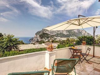 Фото отеля La Reginella Capri