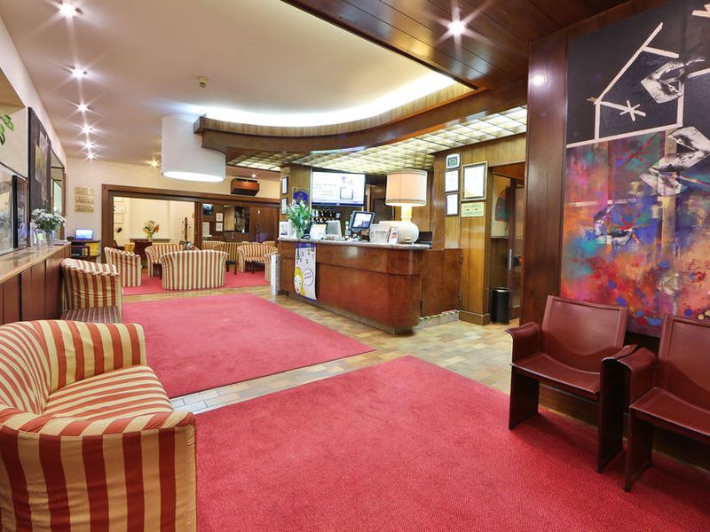 Hotel Photo 8