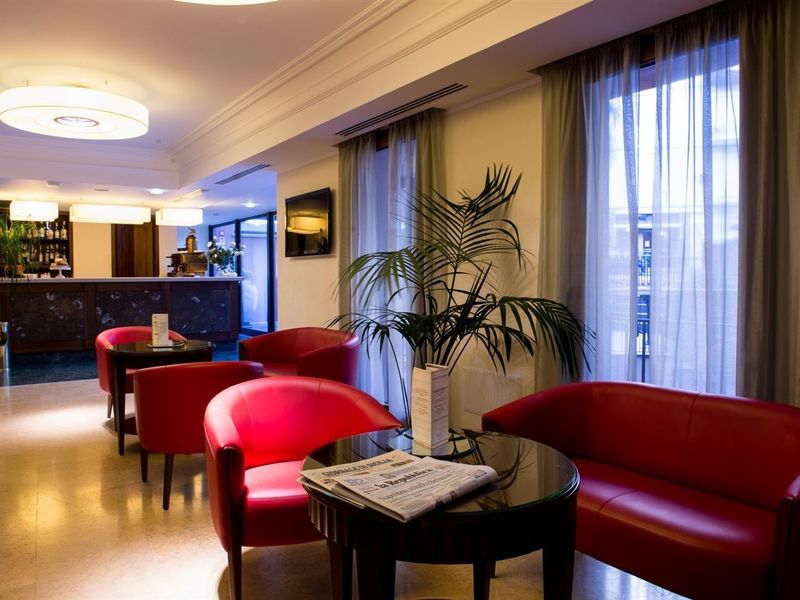 Hotel Photo 8