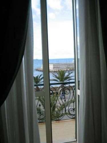 صورة الفندق 8