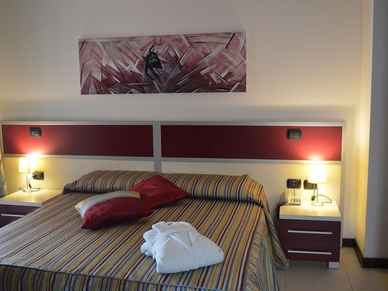 Hotel Photo 5