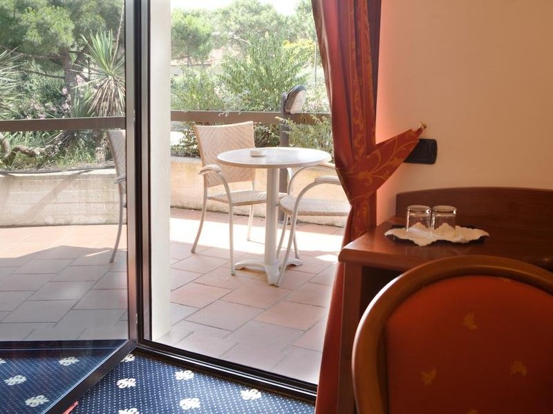 Hotel Photo 10