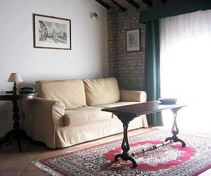 Agriturismo-R&B Corte dei Gioghi Ferrara Italy