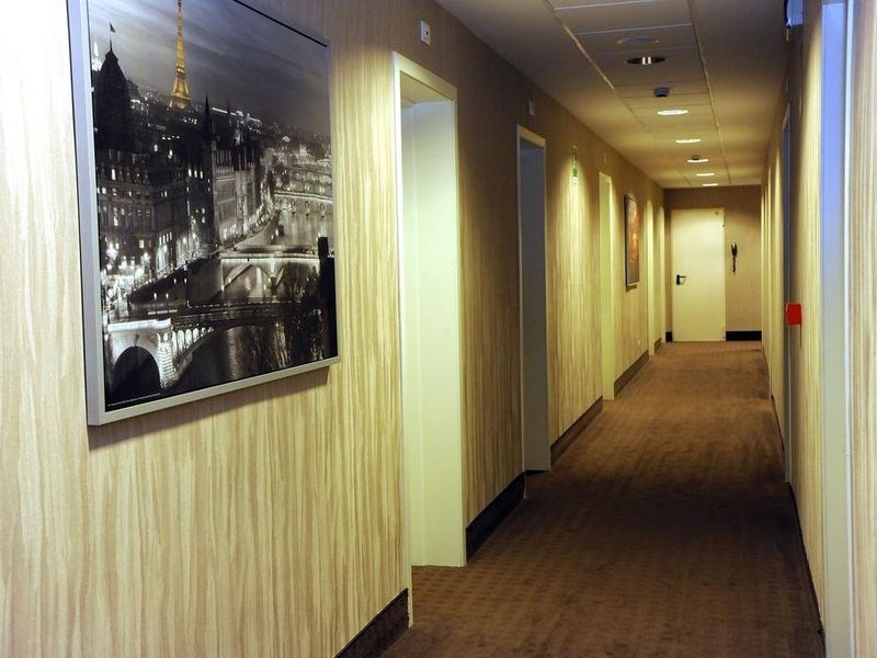 Hotel Photo 15