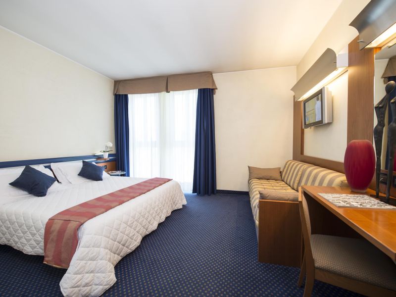 Hotel Photo 1