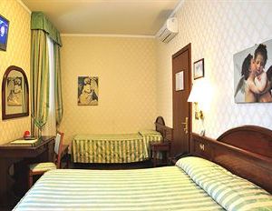 Hotel Boccaccio Florence Italy