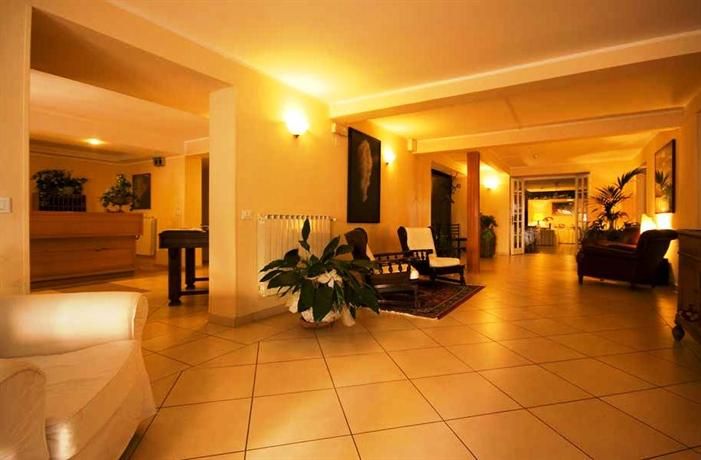 Hotel Photo 8