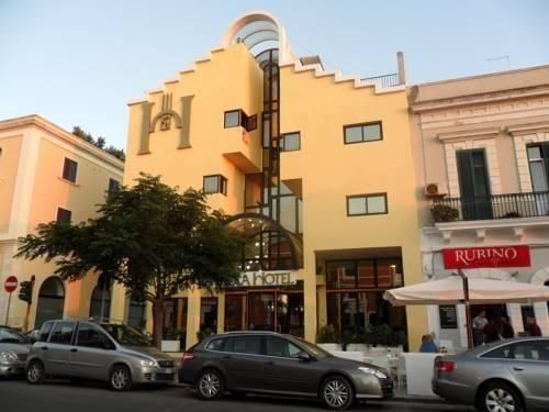 Hotel Photo 1