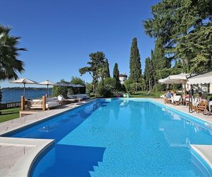 Hotel Villa Capri Gardone Riviera Italy