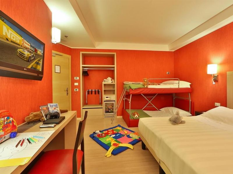 Hotel Photo 5