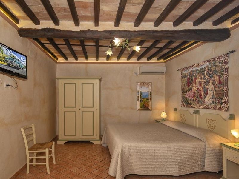 Hotel Photo 11