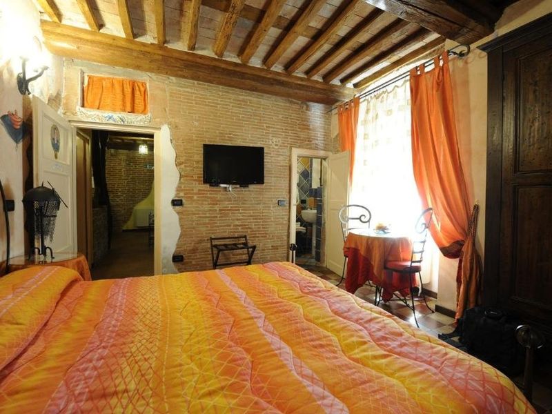 Hotel Photo 12