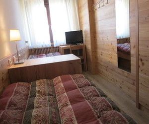 Hotel Garni Arnica ***S Madonna di Campiglio Italy