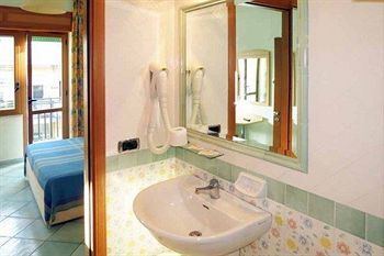 صورة الفندق 8