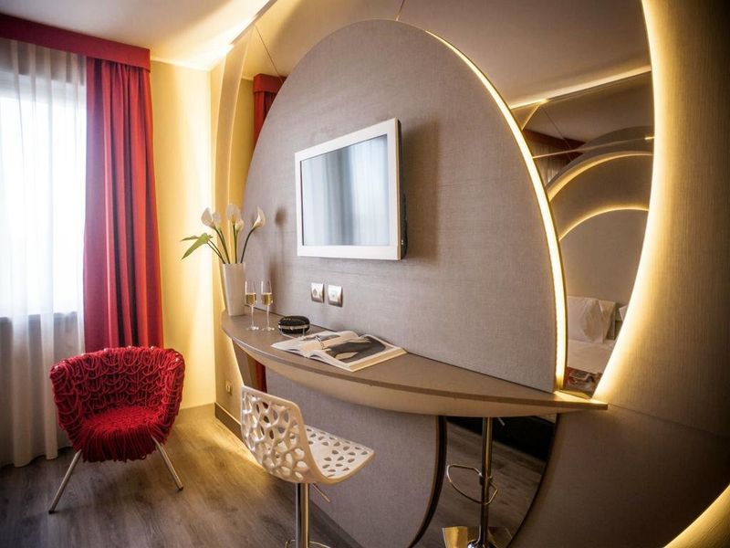 Hotel Photo 10