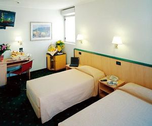 Ginosi Arizona Hotel Milan Italy