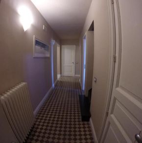 NearBy Hotel