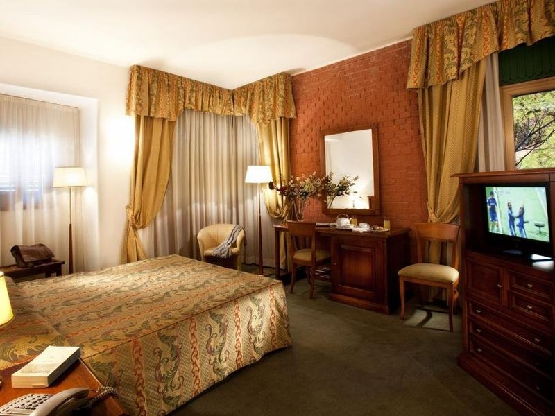 Hotel Photo 4