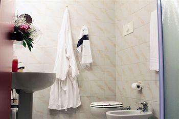 صورة الفندق 8