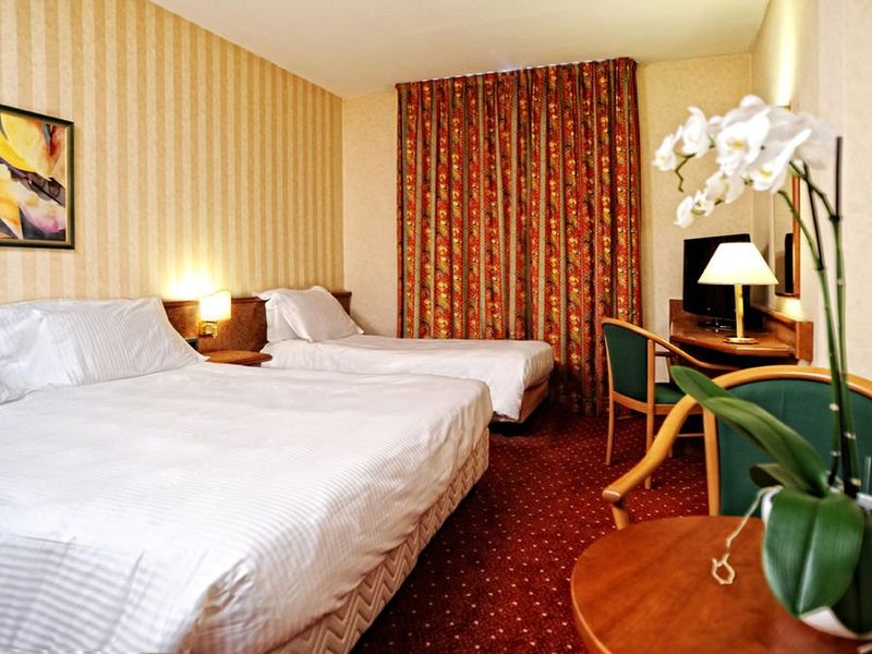 Hotel Photo 4