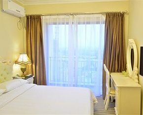NearBy Hotel