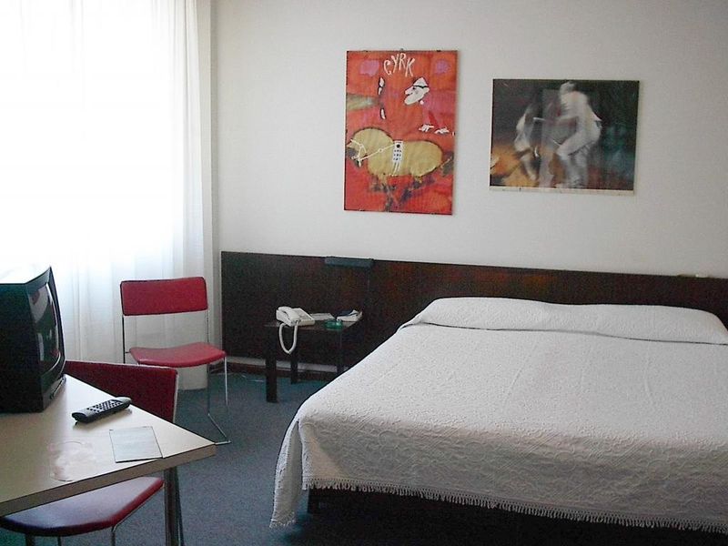 Hotel Photo 1