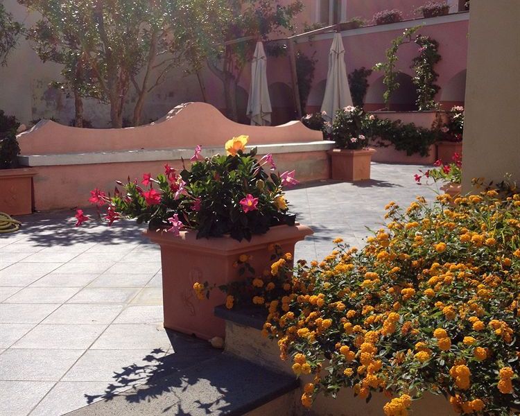 Hotel Photo 12