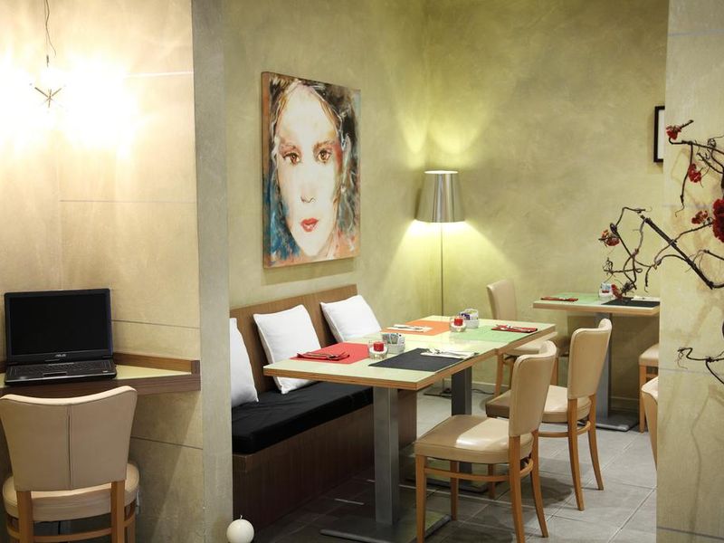 Hotel Photo 7
