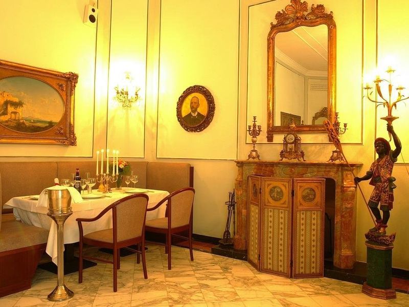 Hotel Photo 10