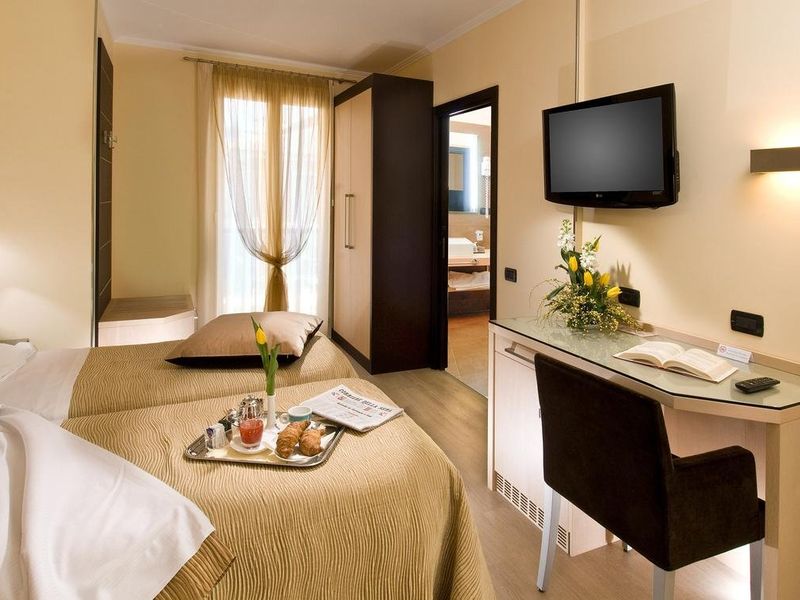 Hotel Photo 7