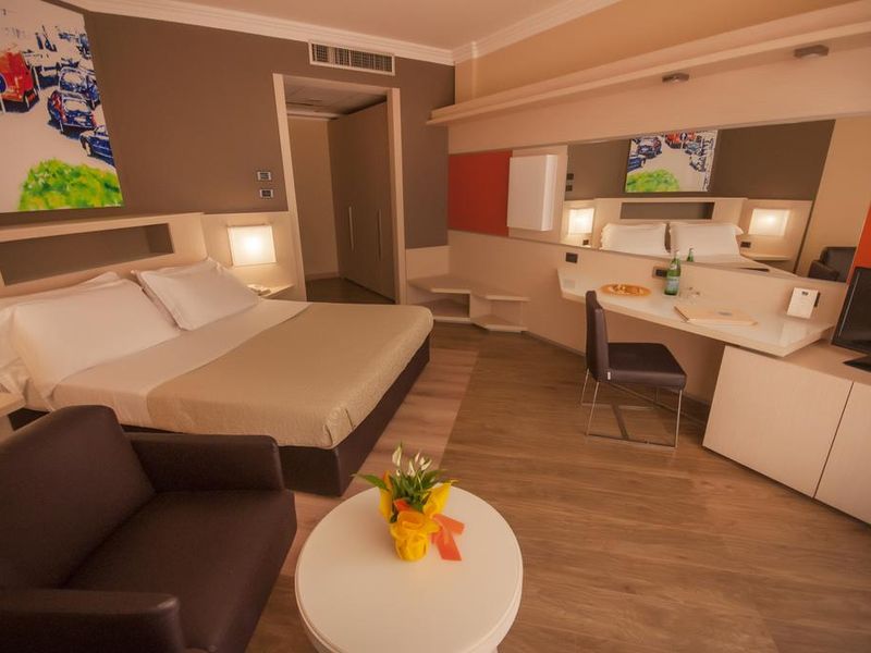 Hotel Photo 6