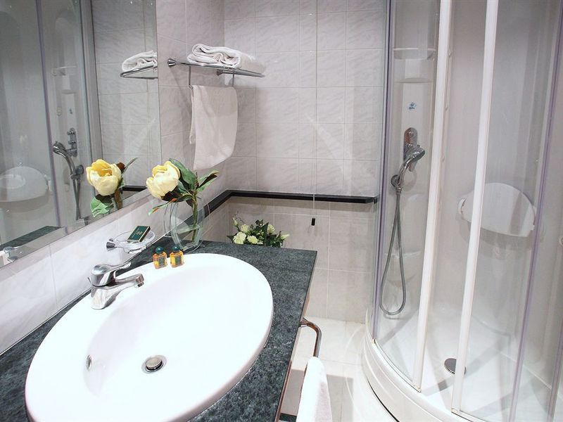 Hotel Photo 12