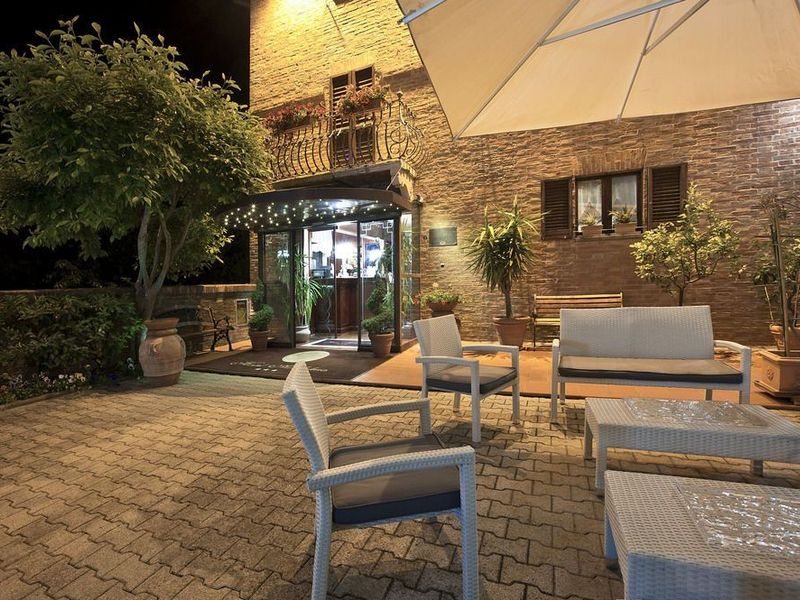 Hotel Photo 21