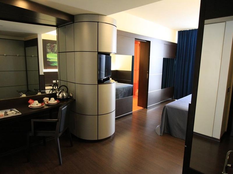 Hotel Photo 11