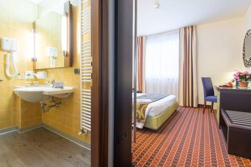 Hotel Photo 11