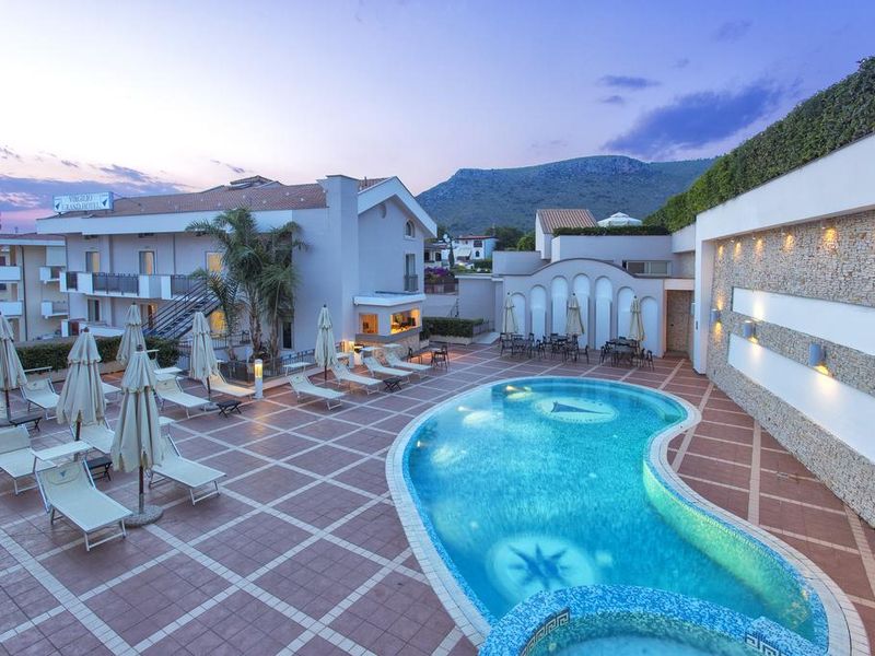 Hotel Photo 23