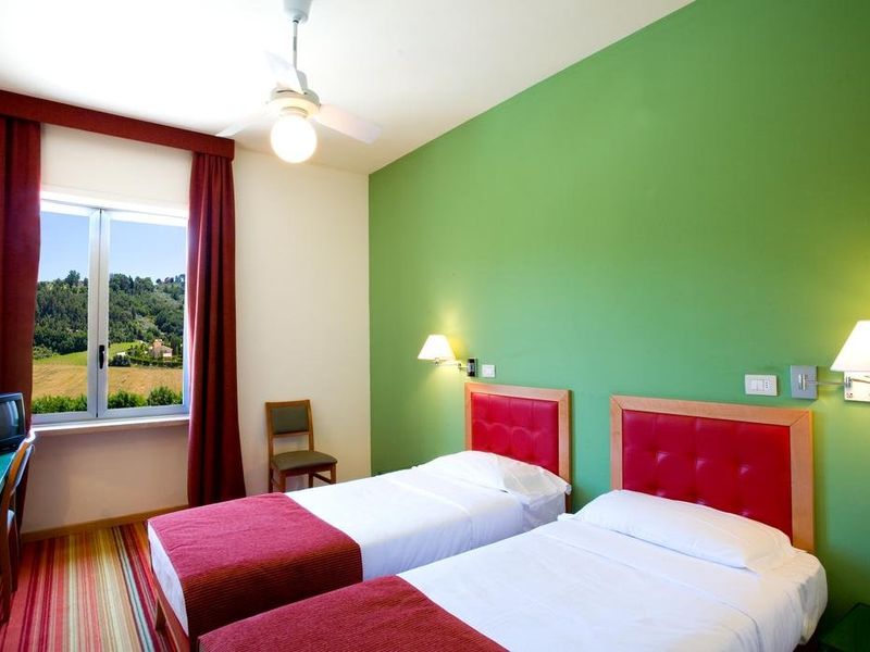 Hotel Photo 1