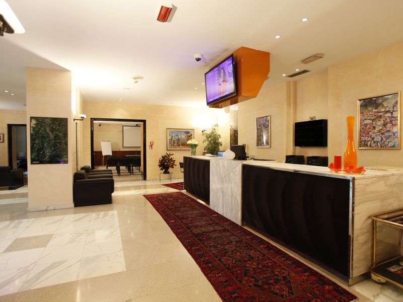 Hotel Photo 16