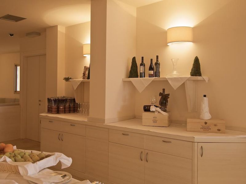 Hotel Photo 8