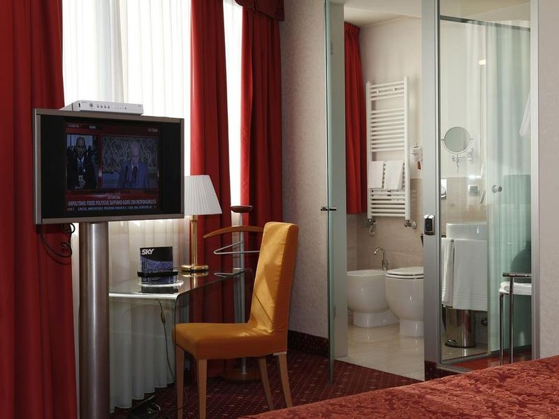 Hotel Photo 4