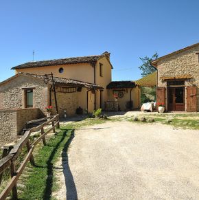 NearBy Hotel