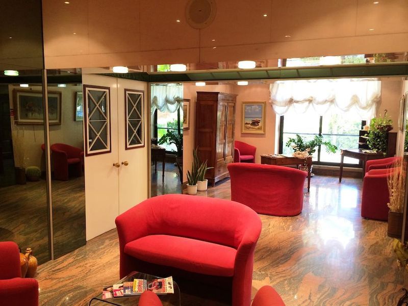 Hotel Photo 11