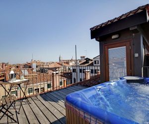 Hotel Donà Palace Venice Italy