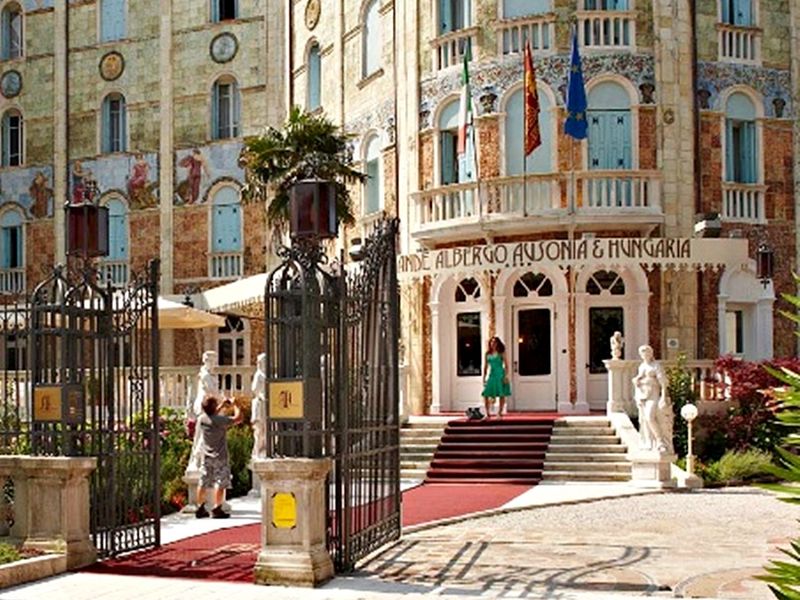 Hotel Photo 1