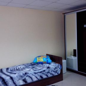 NearBy Hotel